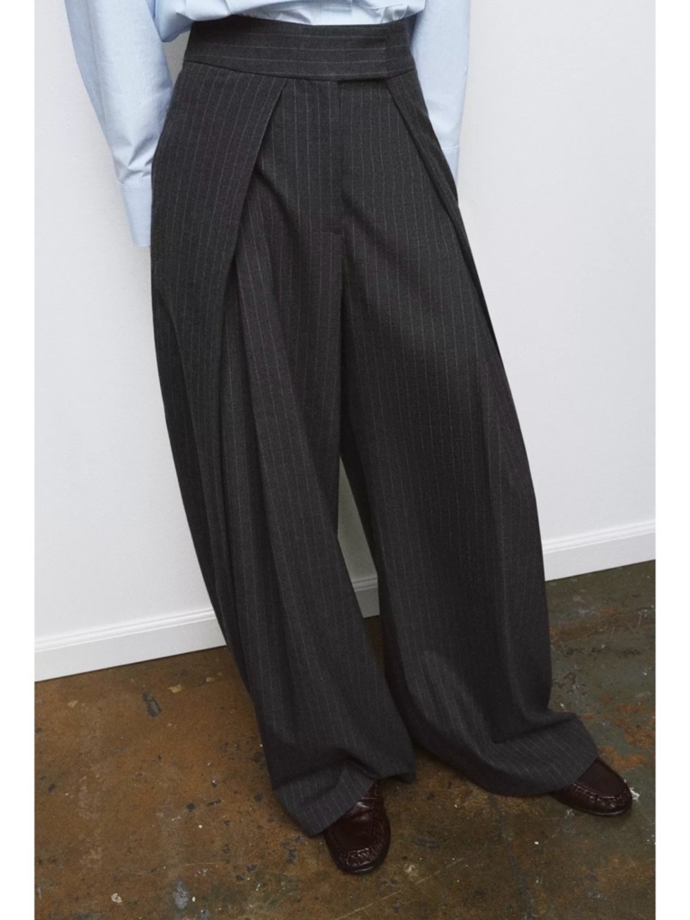 ZARA Women’s Gray Pinstripe Dress Pants - SOLD OUT IN STORES